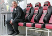 Irgendwie wollte sich niemand zum holländischen Cheftrainer Bert van Marwijk setzen
